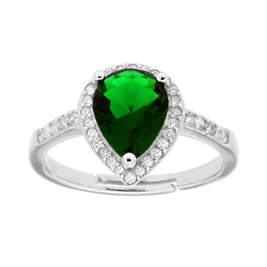 Anello in argento con pietra verde a forma di goccia circondata da zirconi bianchi.