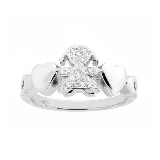 Anello in argento 925 con ragazza al centro e due cuori ai lati. La ragazza è decorata con zirconi bianchi.