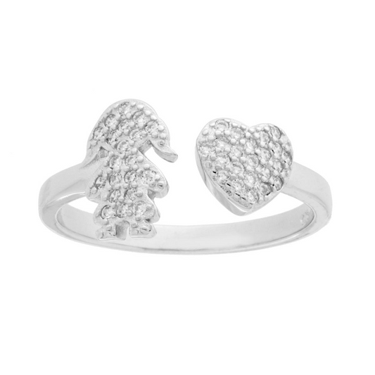 Anello in argento a forma di bambino e cuore tempestato di diamanti.