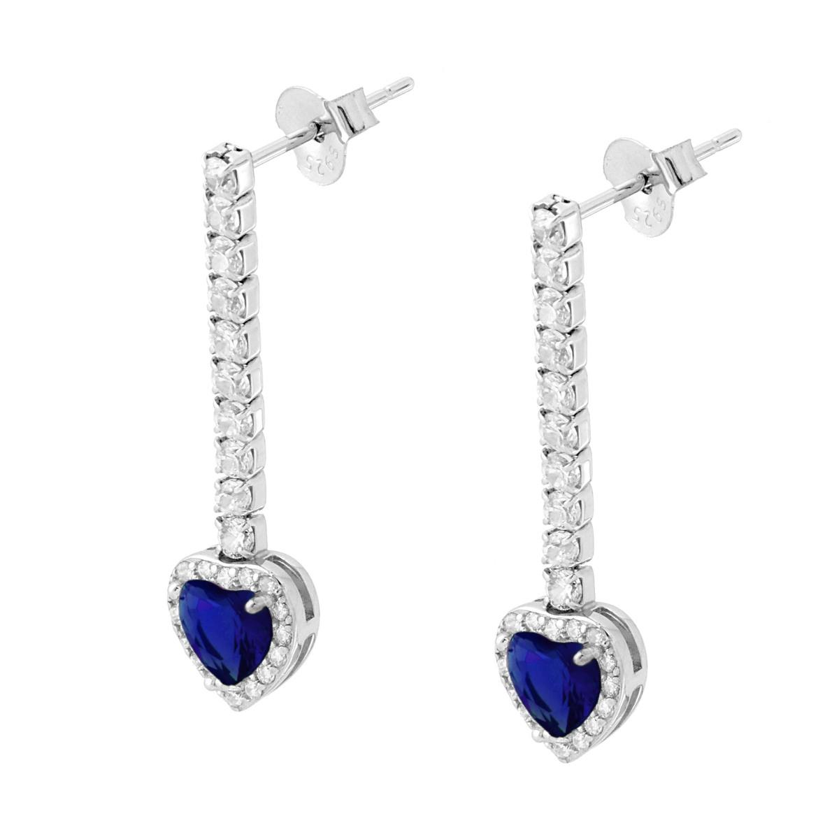 Orecchini a pendente in argento con zirconi bianchi e cuore di zaffiro blu.