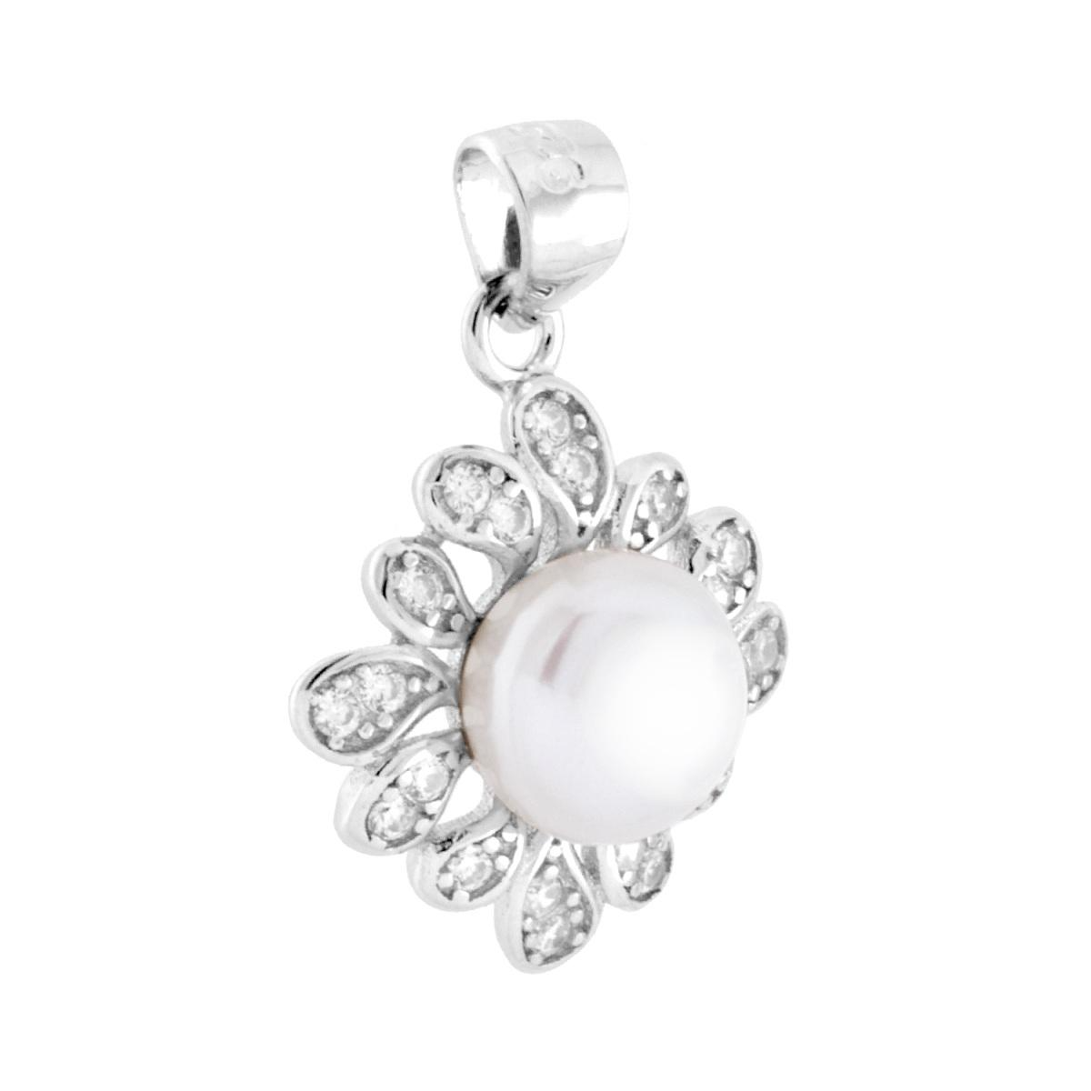 Ciondolo a forma di fiore in argento con perla e zirconi.