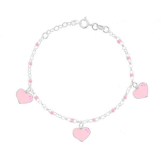 Braccialetto in argento con tre ciondoli a cuore rosa e perline rosa.