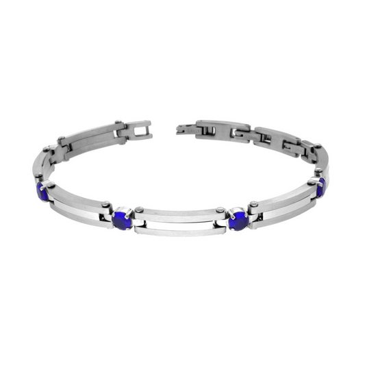 Bracciale da uomo in acciaio inossidabile, maglie satinate con inserti a specchio e pietre blu incastonate.