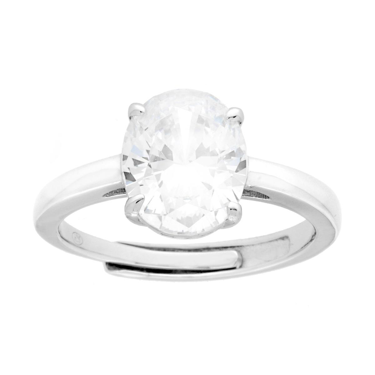Anello solitario con grande zircone ovale.