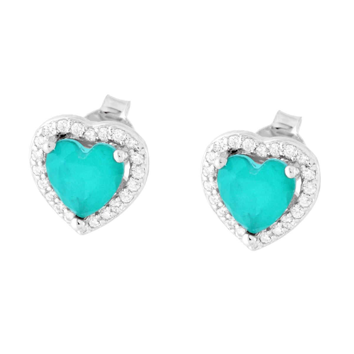 Orecchini a perno a forma di cuore con gemma turchese incorniciata da piccoli diamanti.