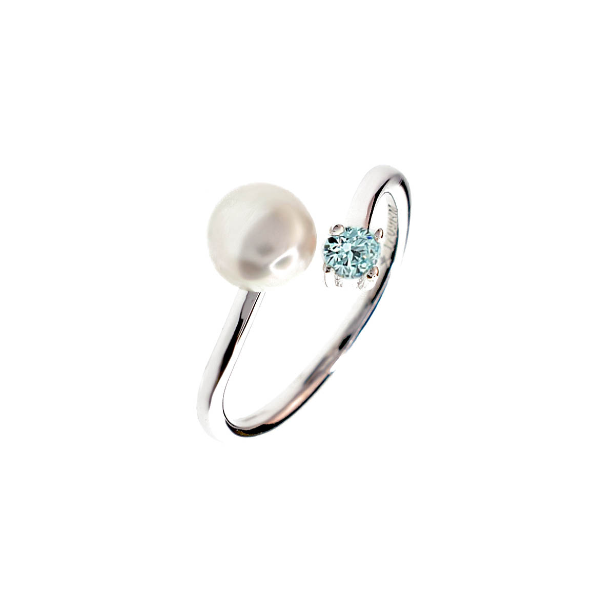 Anello in argento 925 con perla e topazio azzurro, design a fascia aperta.