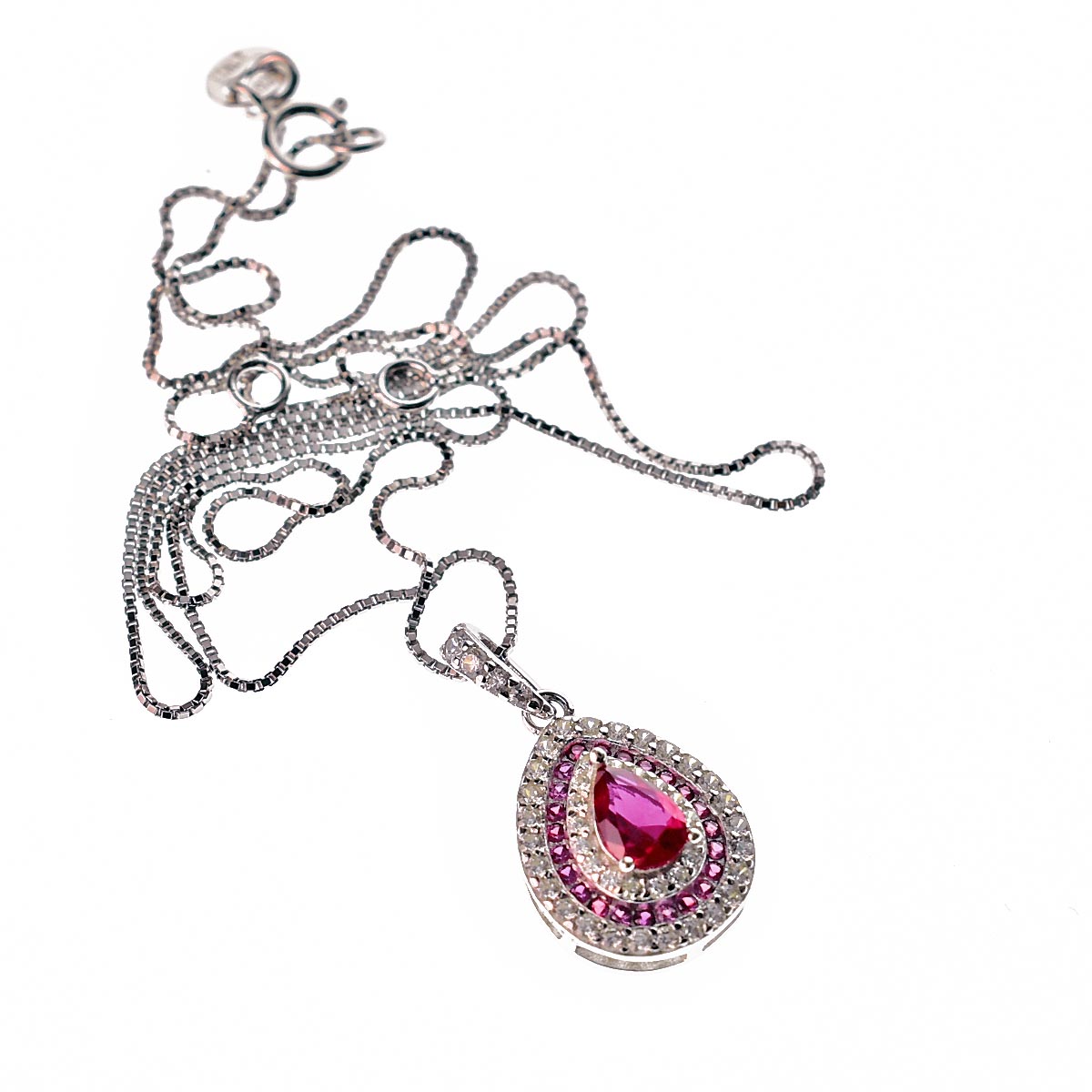 Collana in argento 925 con pendente a goccia. Zirconi rossi, fucsia e bianchi incastonati.