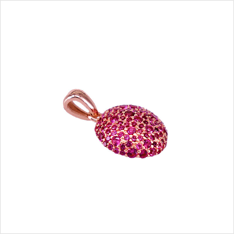 Ciondolo ovale in oro rosa con pavé di rubini fucsia.