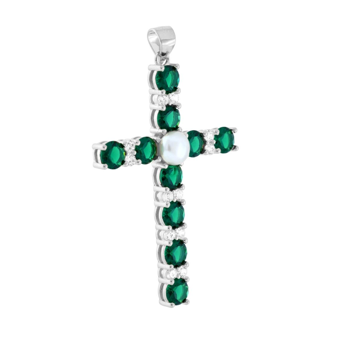 Ciondolo a forma di croce in argento con smeraldi, perle e diamanti.