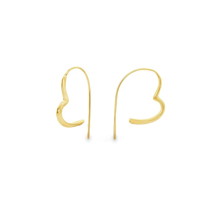 Orecchini pendenti a forma di cuore in oro.