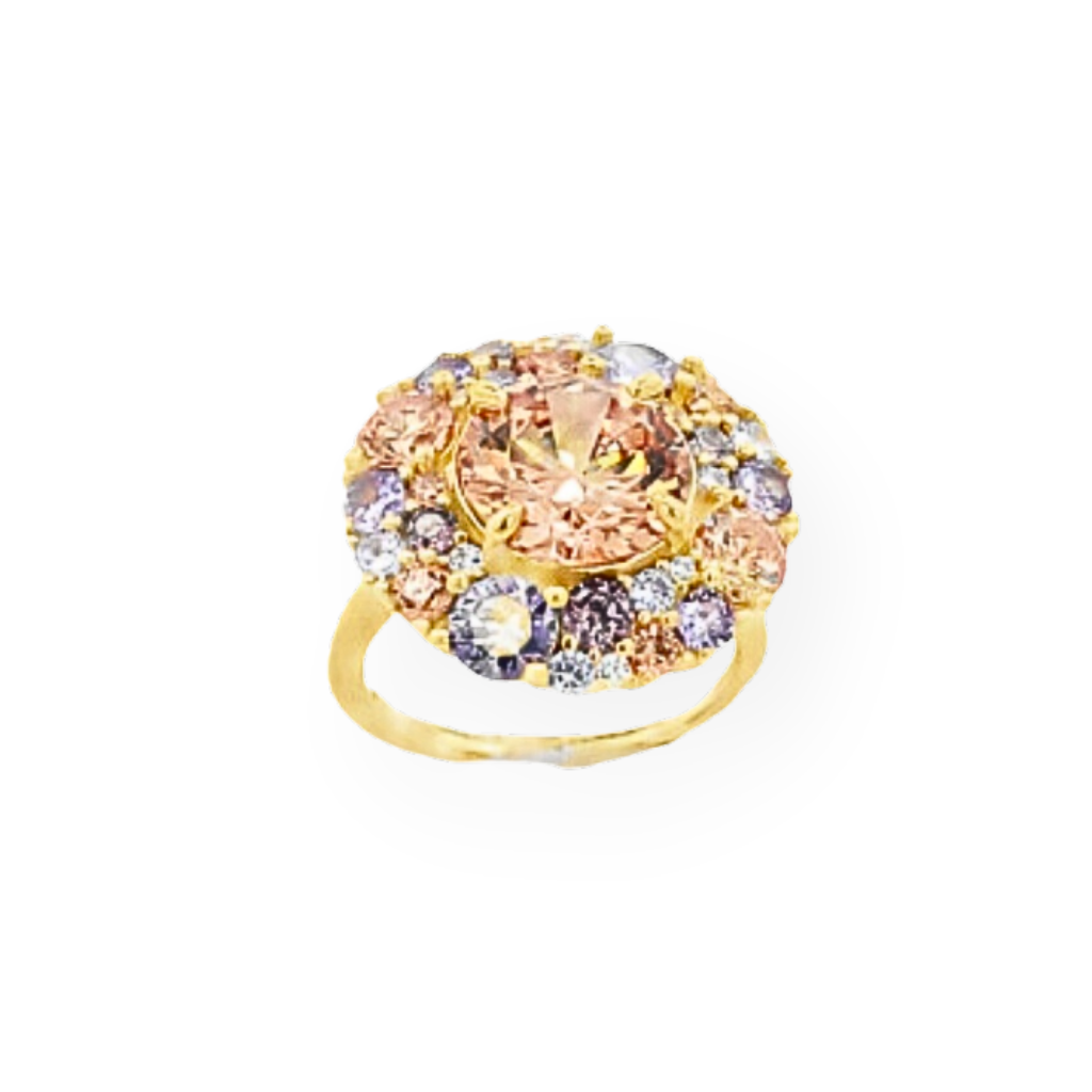 Anello in oro con pietra centrale pesca circondata da pietre rosa, viola e trasparenti.