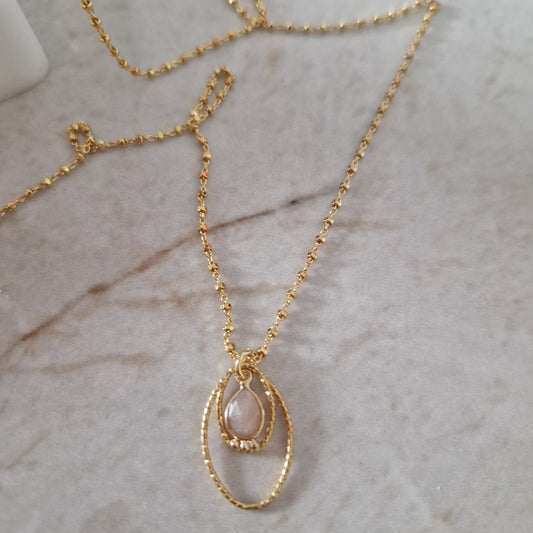 Collana con Ovale Diamantato e Pietra Goccia, Argento s925