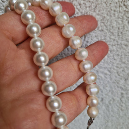 Elegant Pearl Bracelet