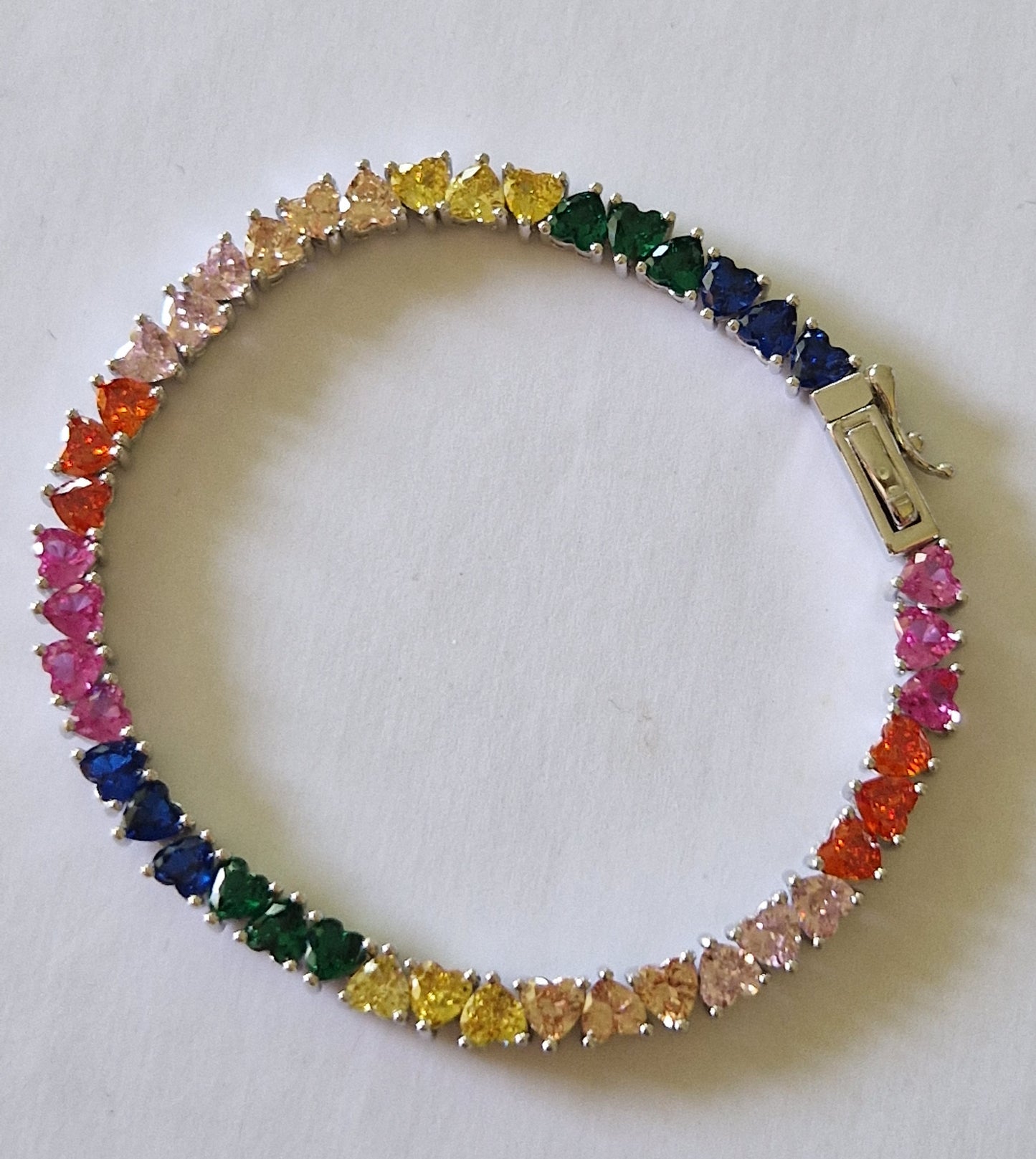 Bracciale Color Block Arcobaleno con Cuori e Zirconi da 4mm - Eleganza e Stile