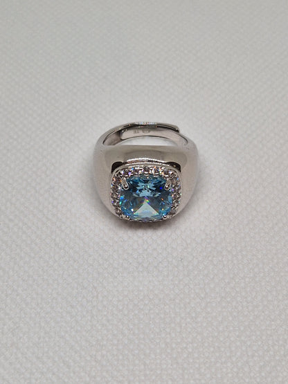 Chevalier Ring with Blue Square Stone