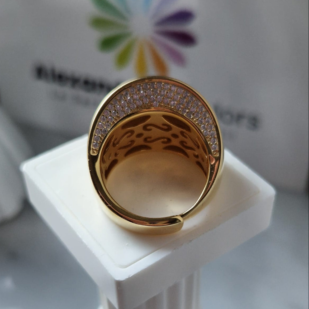 Anello Bombato Fascia LUXURY - in Argento 925  e zirconi