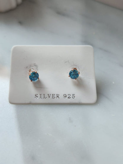 Orecchini Punto Luce COLOR 4mm, Produzione Esclusiva, Argento 925