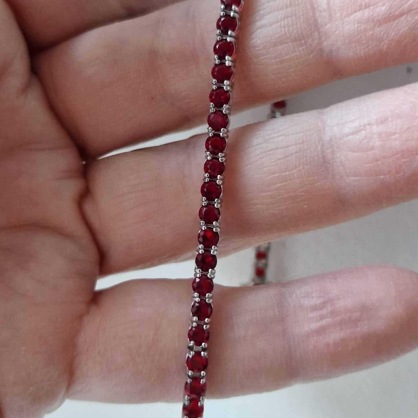 Bracciale Tennis 3mm Rosso Sangue, in Argento S925