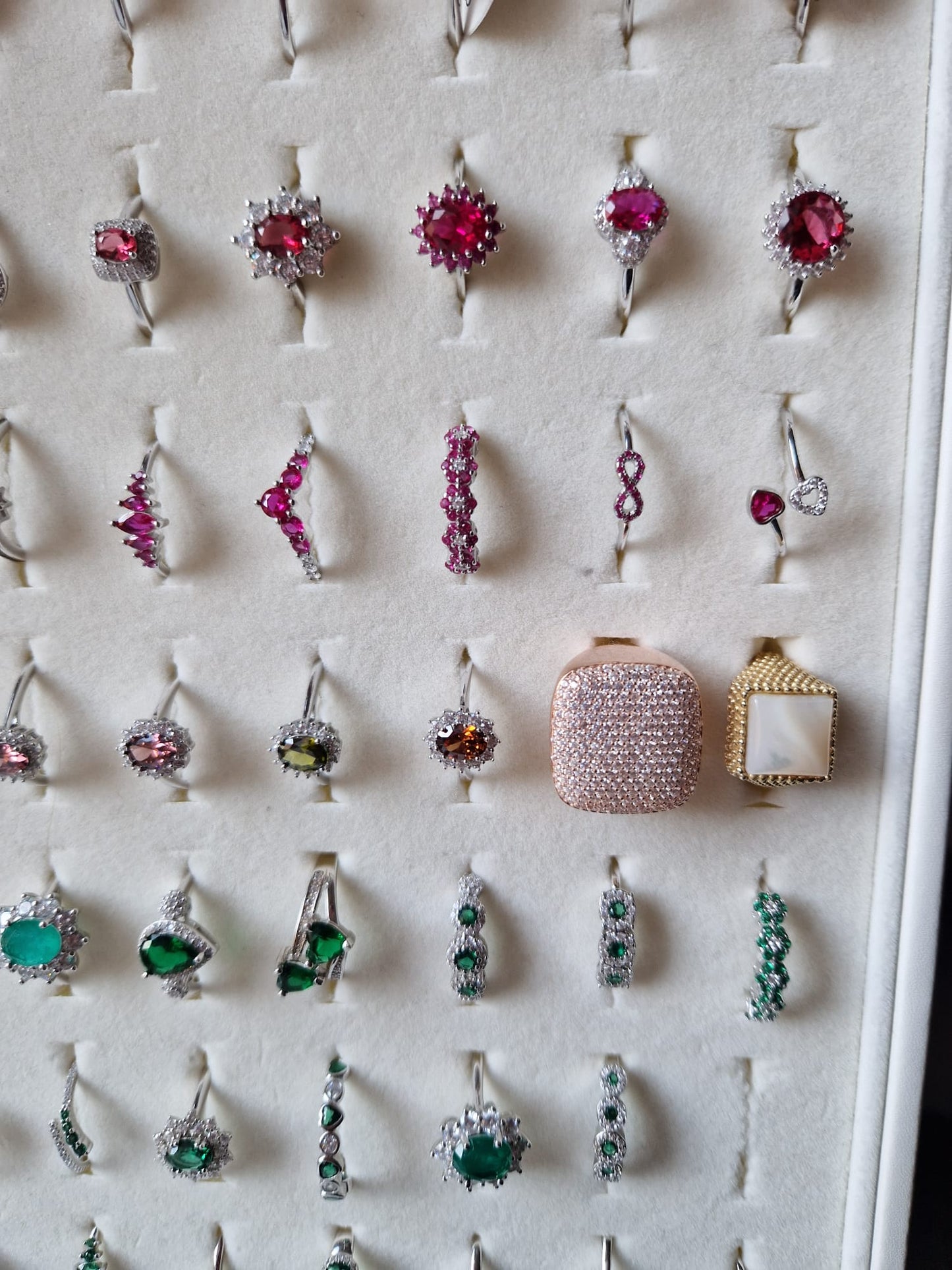 Placchetta Anelli Varie Forme COLOR Per le Dirette Live, SOTTO COSTO