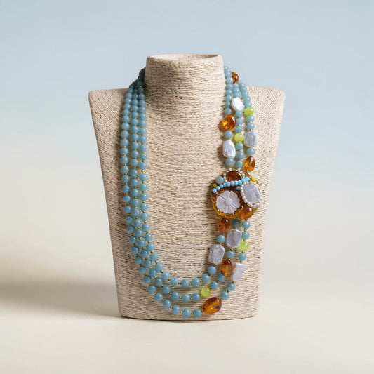 Collana Maxi in Calcedonio con Fiore Barocco in Ambra e Pasta di Conchiglia