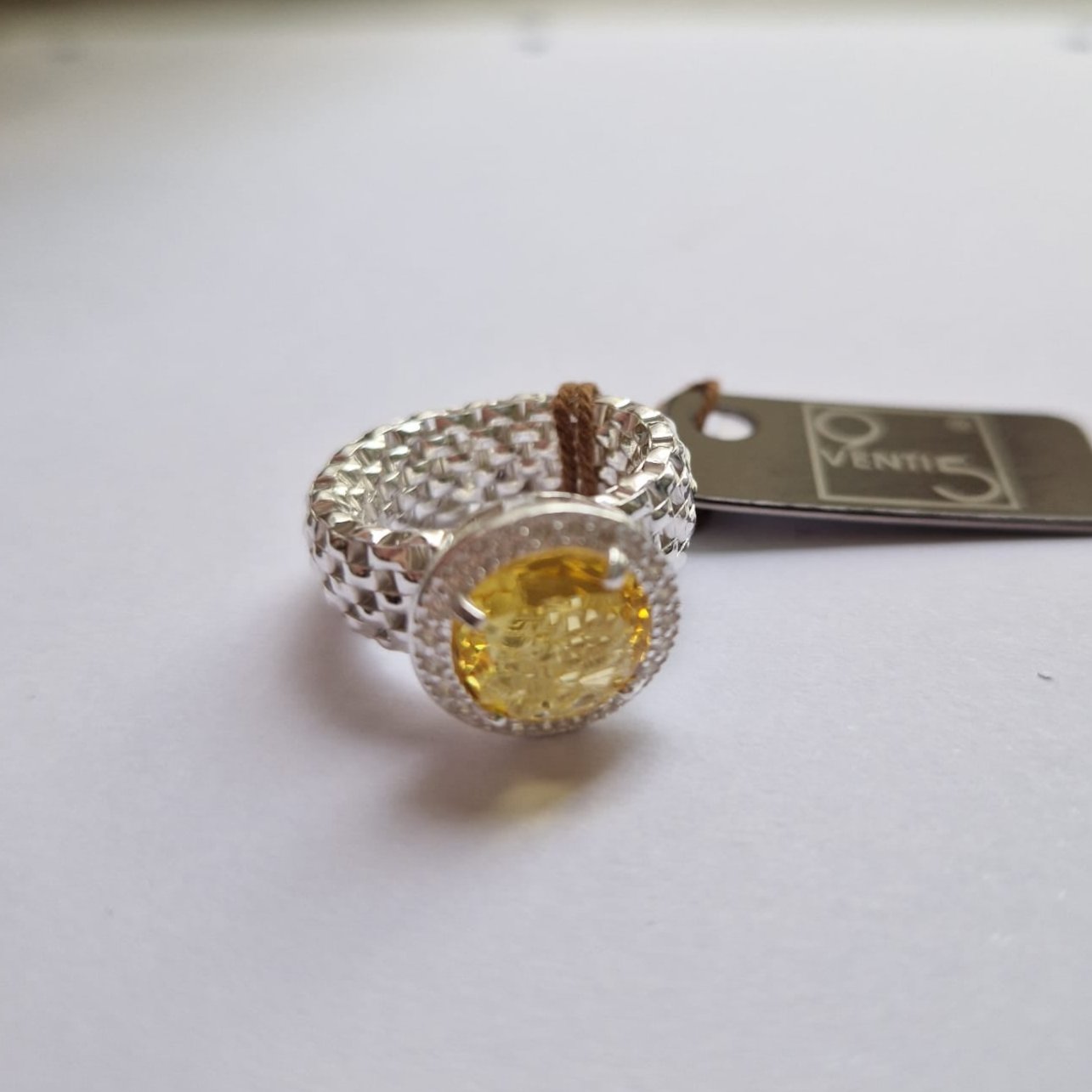 Anello Maglia Coreana Elastica in Argento 925 con Pietra Tonda e Giro di Zirconi