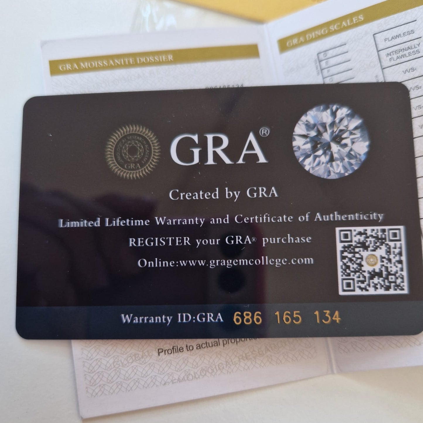 Anello Solitario Sospeso in MOISSANITE certificata, in Argento S925