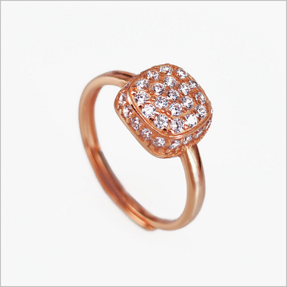 Anello Quadrato con Zirconi, in Argento S925