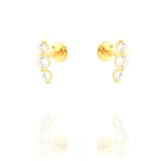 Square Earrings with Point of Light - Elegance and Brilliance