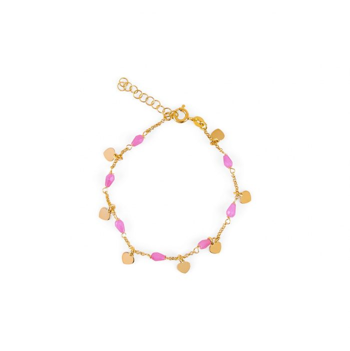 Braccialetto catena dorata con cuori e perle rosa.