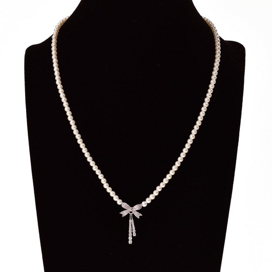 Collana di Perle con Fiocchetto, in Argento 925