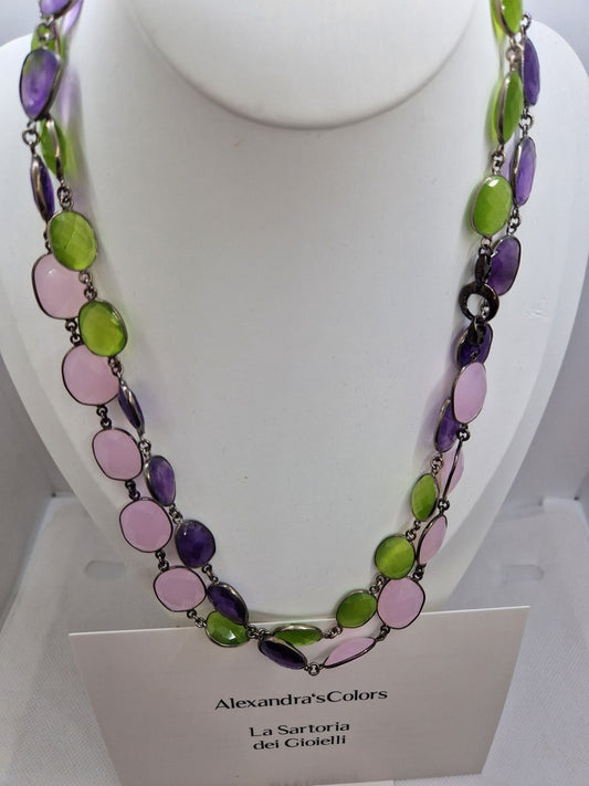 Long necklace of semi-precious stones