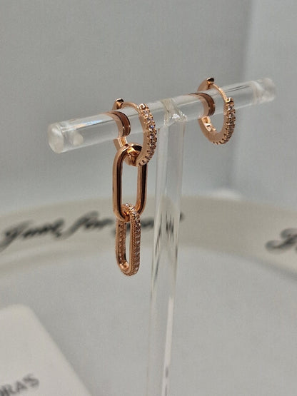 Asymmetric chain earrings 