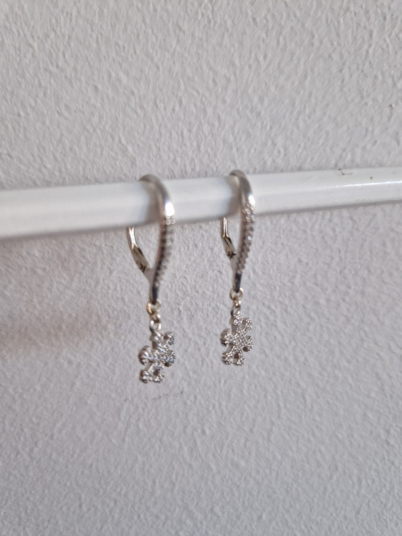 Snowflake earrings