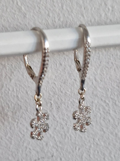 Snowflake earrings