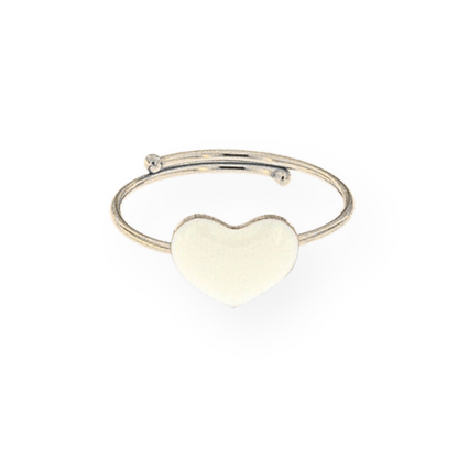 Anello regolabile in argento con cuore liscio.