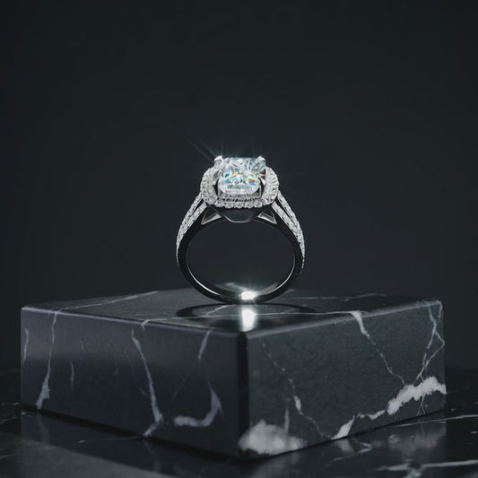 Anello Solitario Quadrato Barocco, in MOISSANITE certificata, in Argento S925
