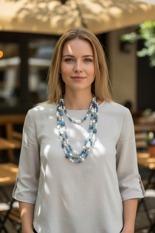 Collana 3 fili in Apatite e Perle Maiorca con chiusura di madreperla 150Cm