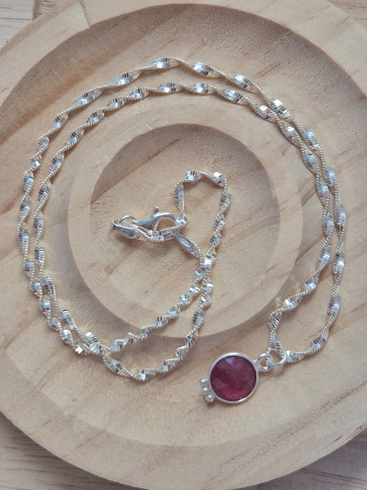 Collier Torcion avec pendentif ROND en pierres véritables