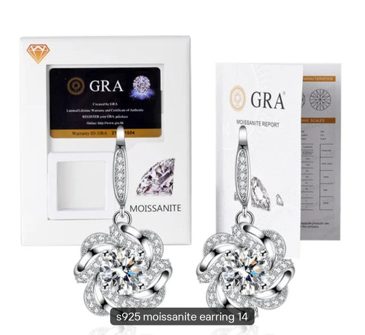 Orecchini Girandola con MOISSANITE, in Argento S925