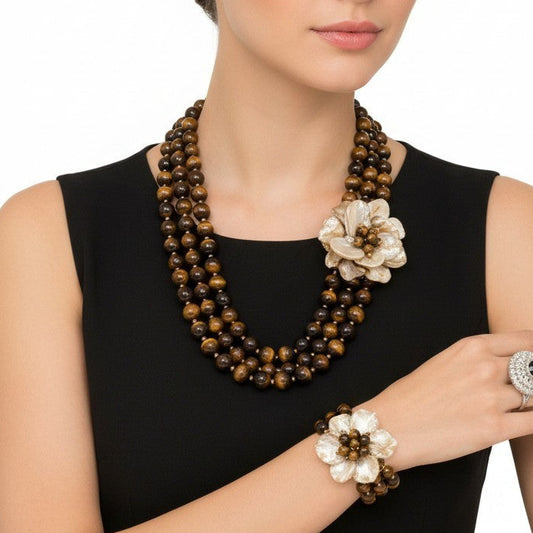 SET Collana Maxi + Bracciale con 3 fili di Occhio di Tigre e Grande Fiore in Conchiglia