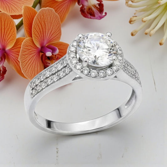 Anello Solitario Regina in MOISSANITE USA, in Argento S925