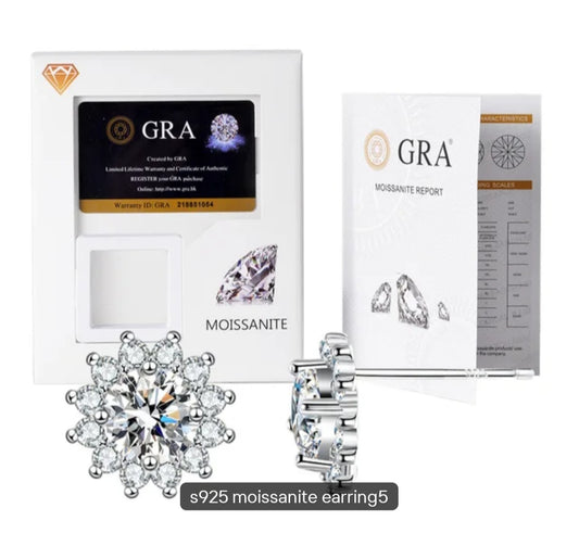 Orecchini Sole con MOISSANITE, in Argento S925