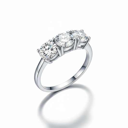 Anello Trilogy Classico in MOISSANITE certificata, in Argento S925