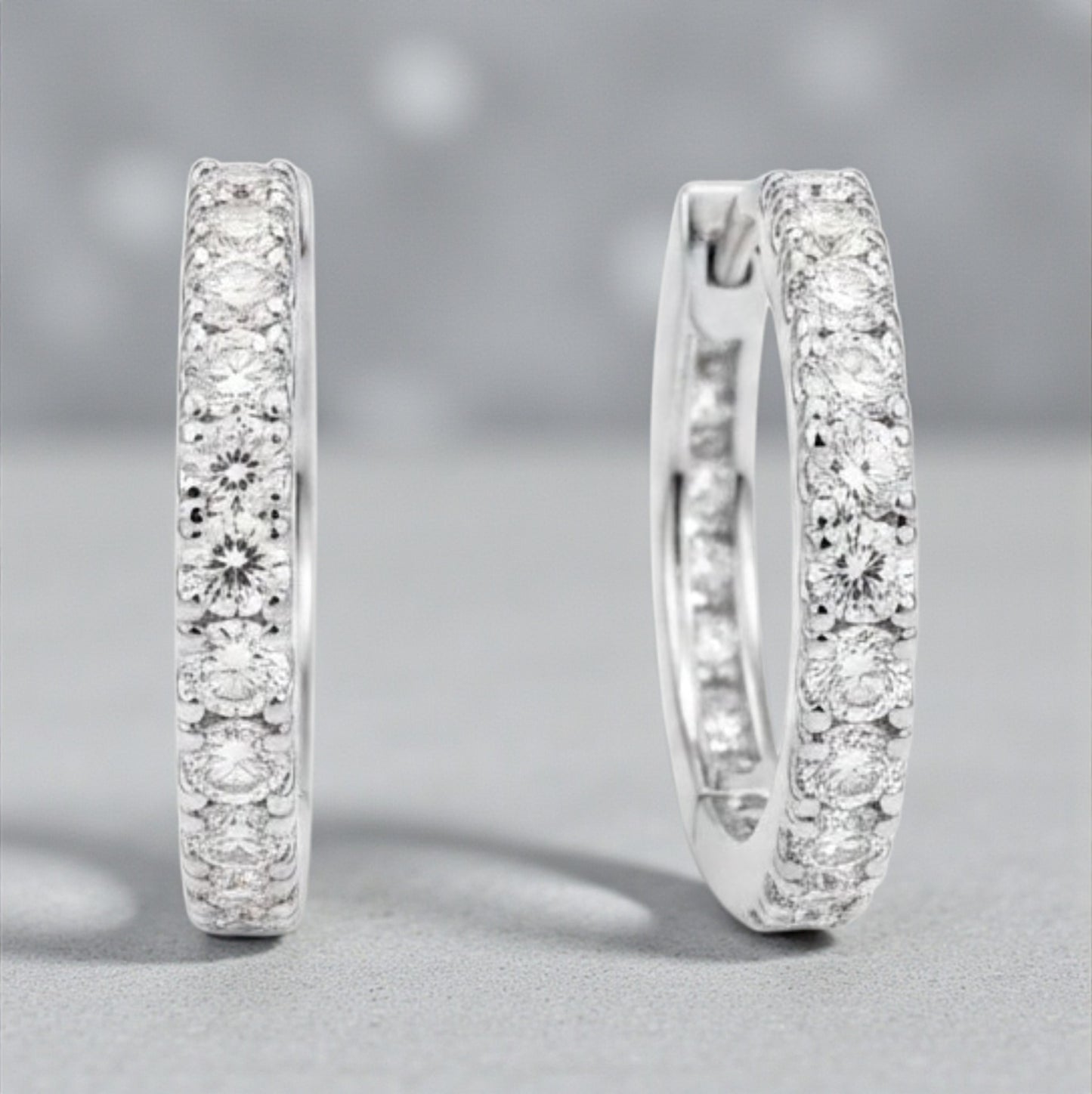 Orecchini Cerchio Tennis in Moissanite 2mm, Argento s925
