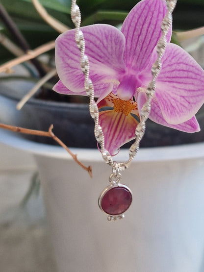 Torcion Necklace with ROUND Pendant in real stones