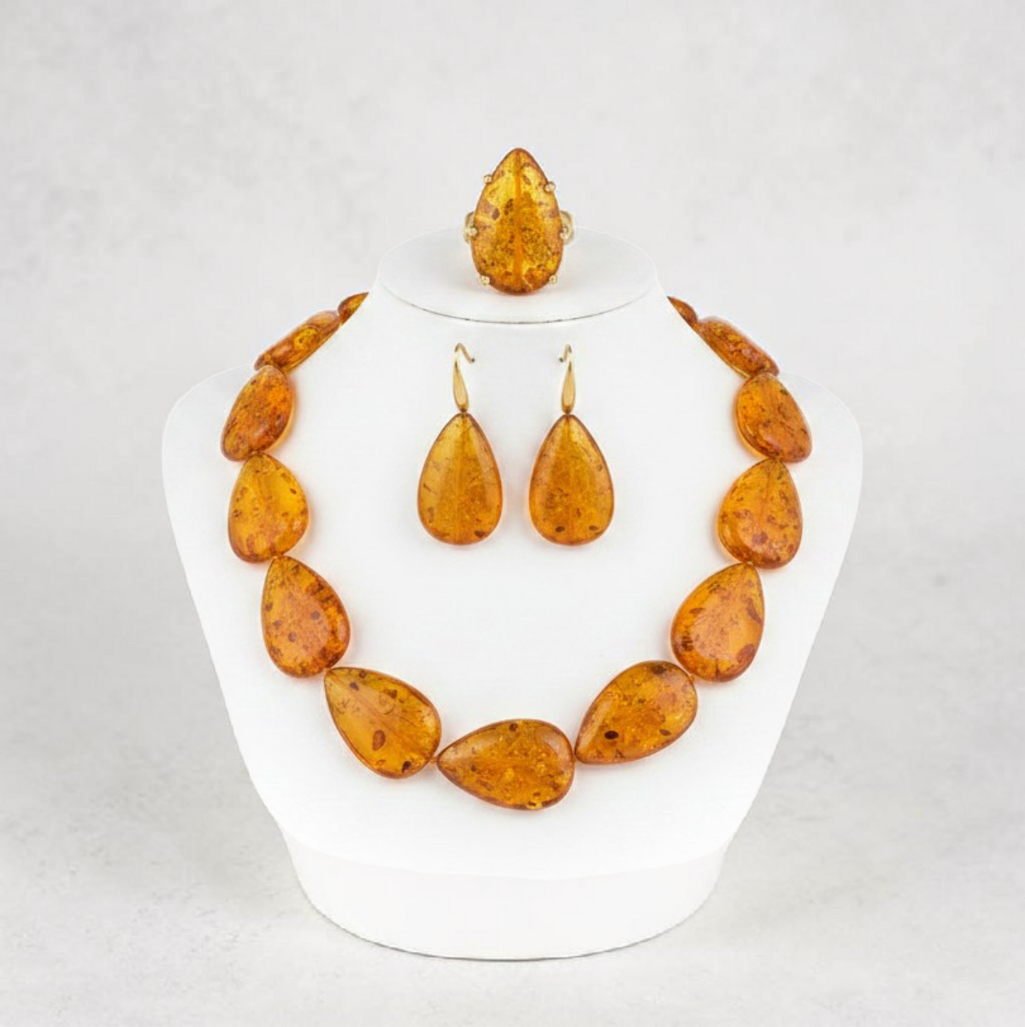 Set Gocce in Ambra, Collana Orecchini ed Anello