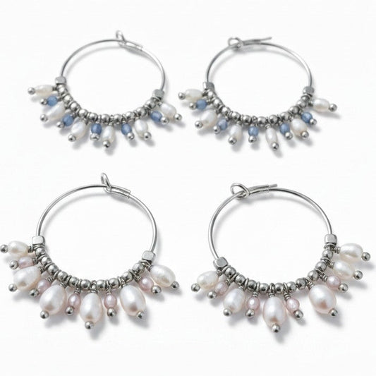 Hoop earrings with pearls and colored beads, in silver and gold