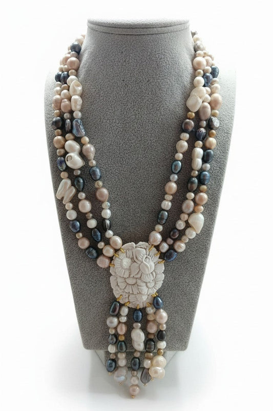 Collane con 3 fili di perle miste naturali e Grande Cammeo Con FIORI